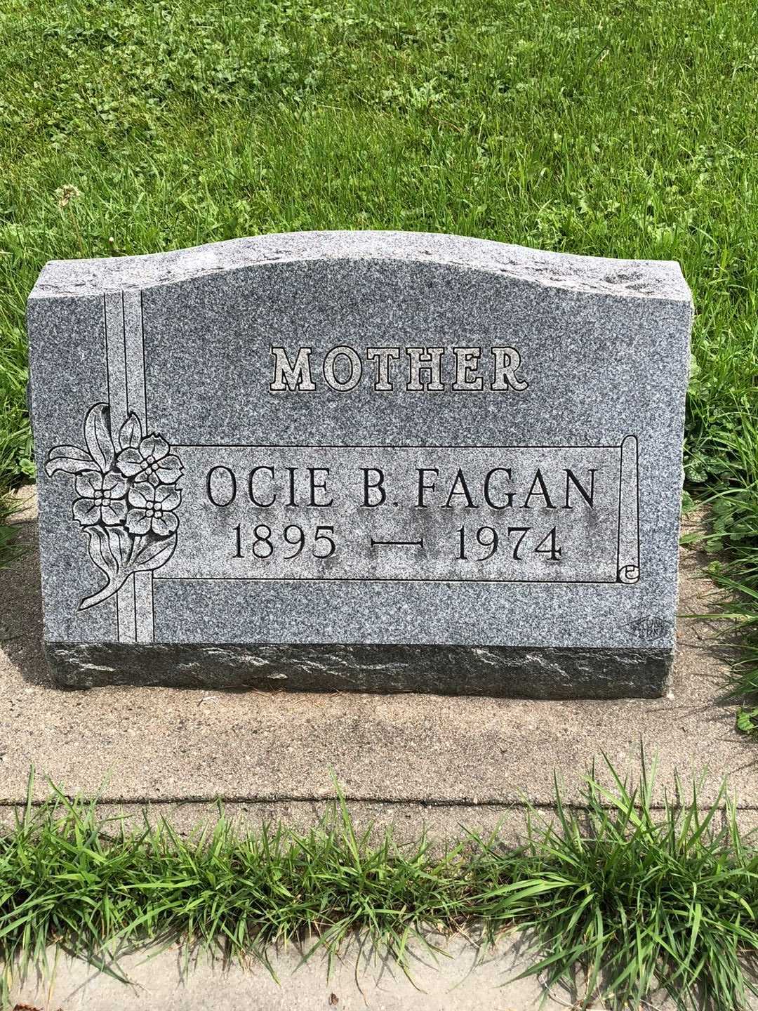 Ocie Belle Fagan's grave. Photo 1