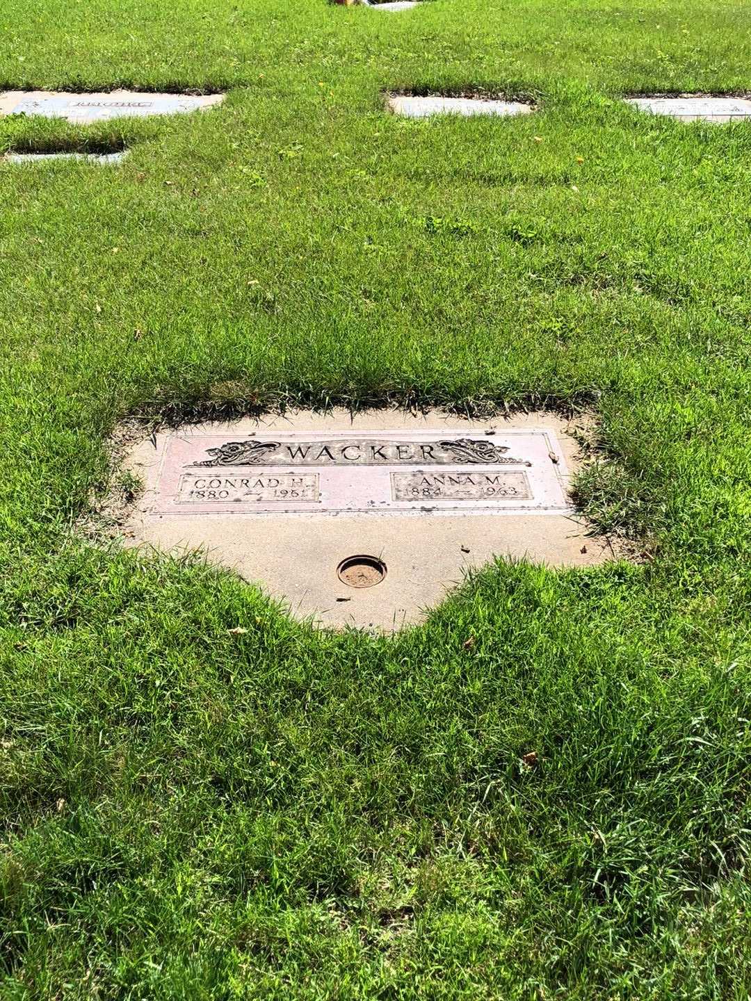 Anna M. Wacker's grave. Photo 2