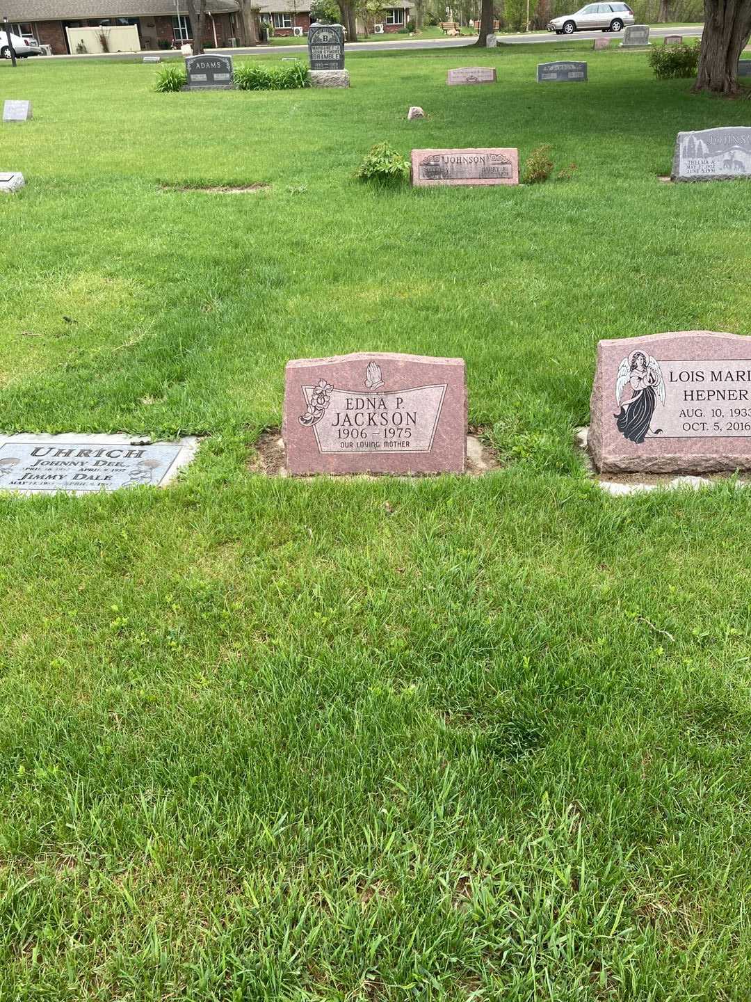 Edna P. Jackson's grave. Photo 2