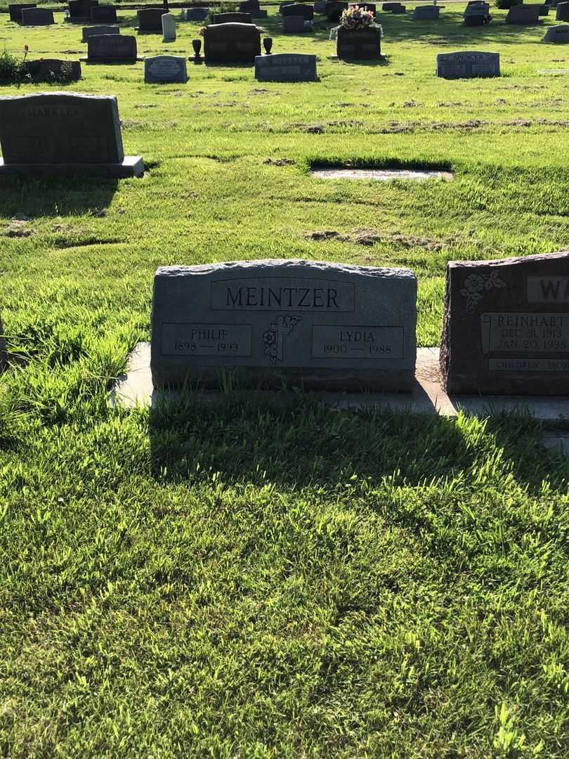 Alta Irene Wacker's grave. Photo 4