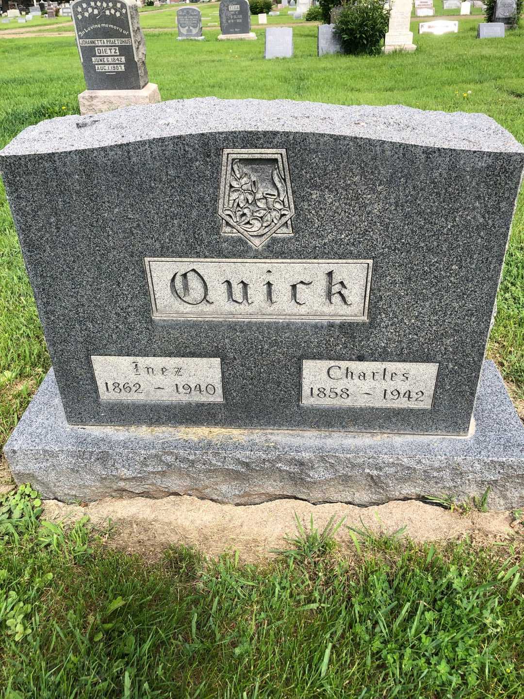 Charles Quick's grave. Photo 1