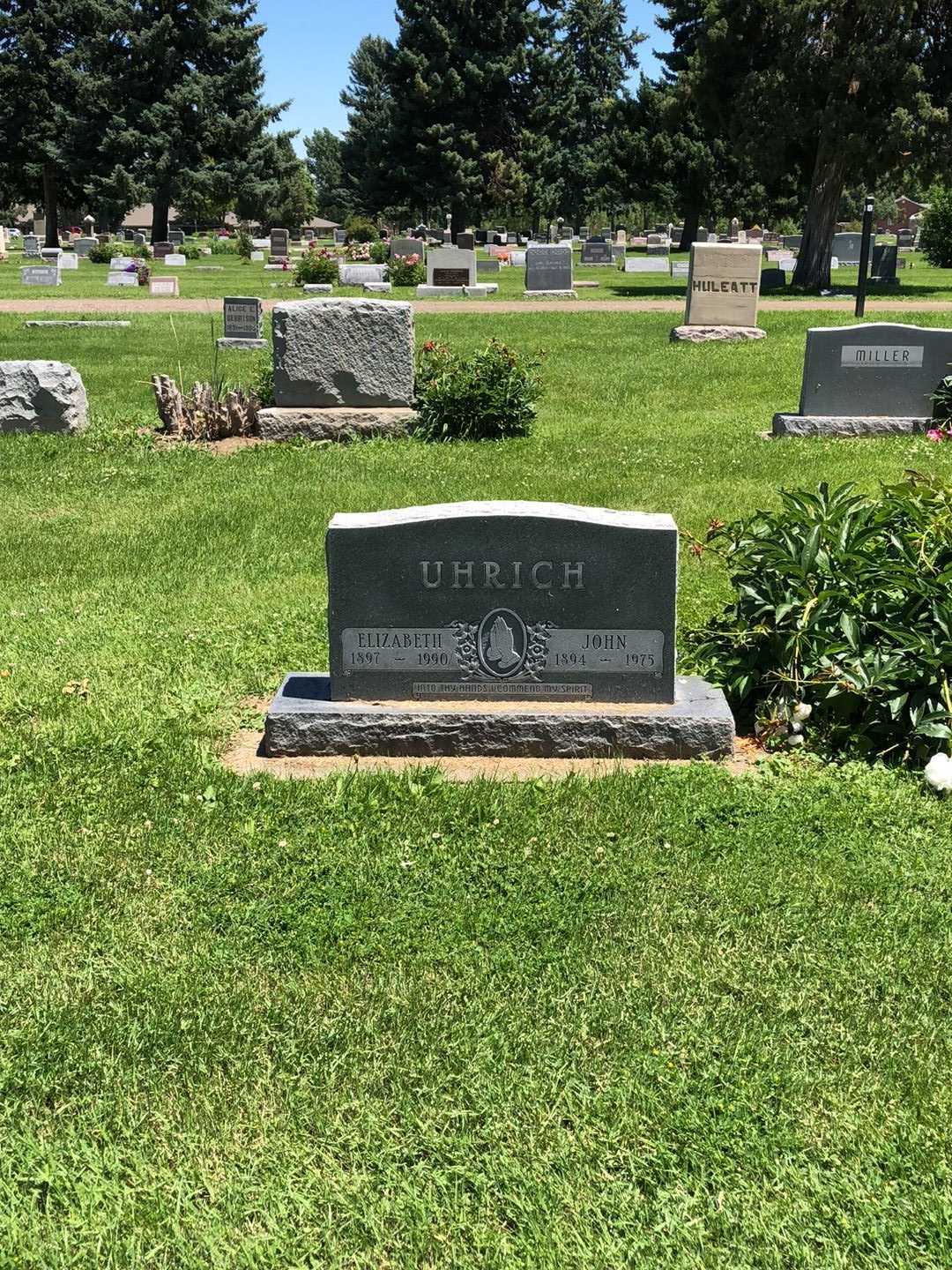 Elizabeth Uhrich's grave. Photo 2