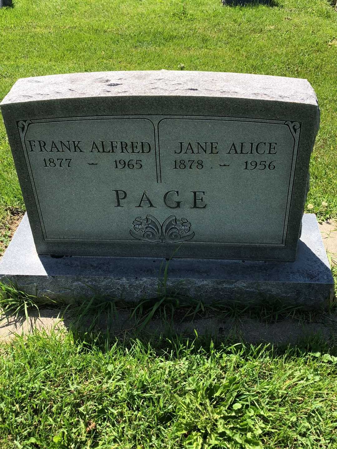 Frank Alfred Page's grave. Photo 1