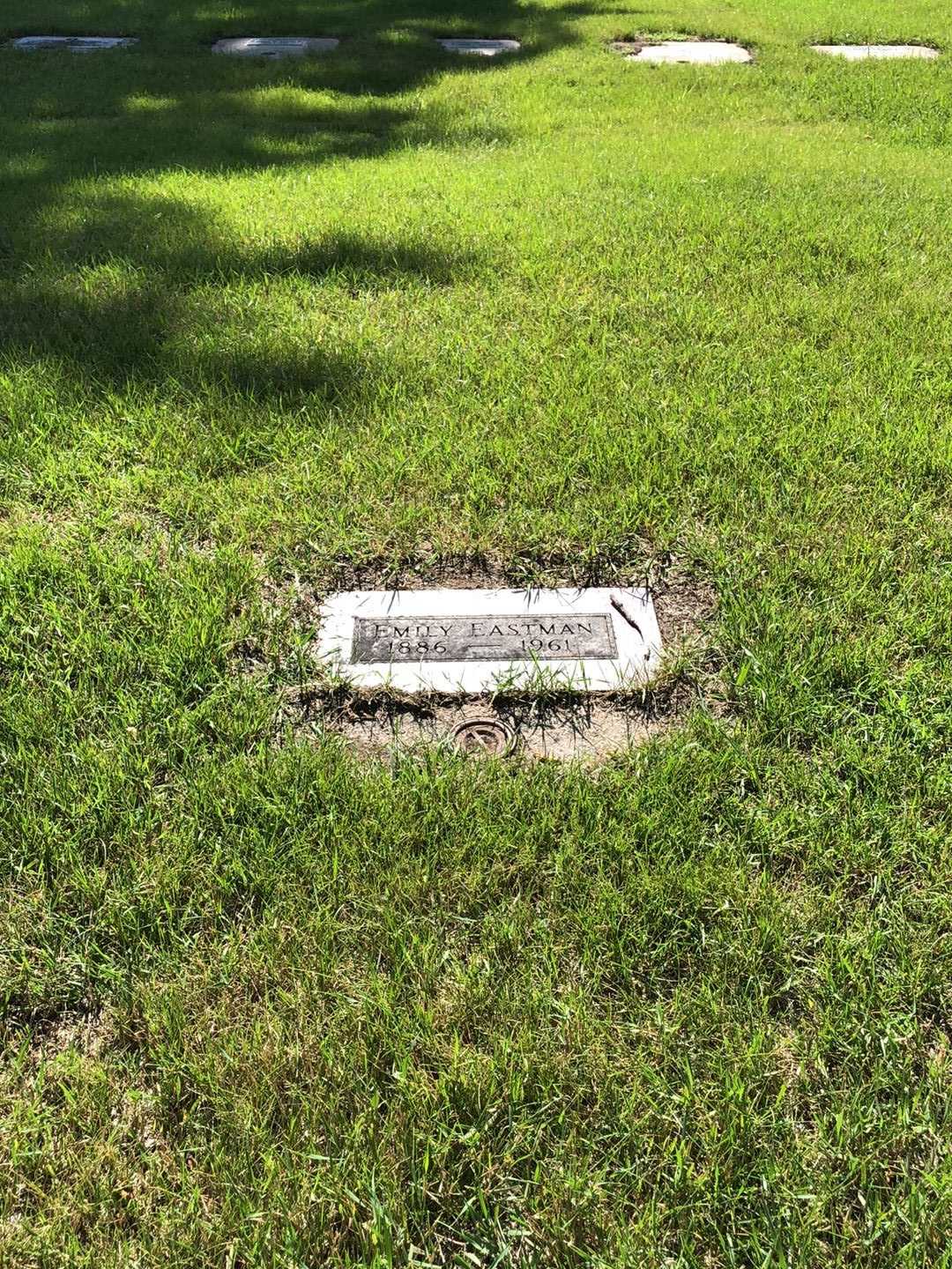 Emily Eastman's grave. Photo 2