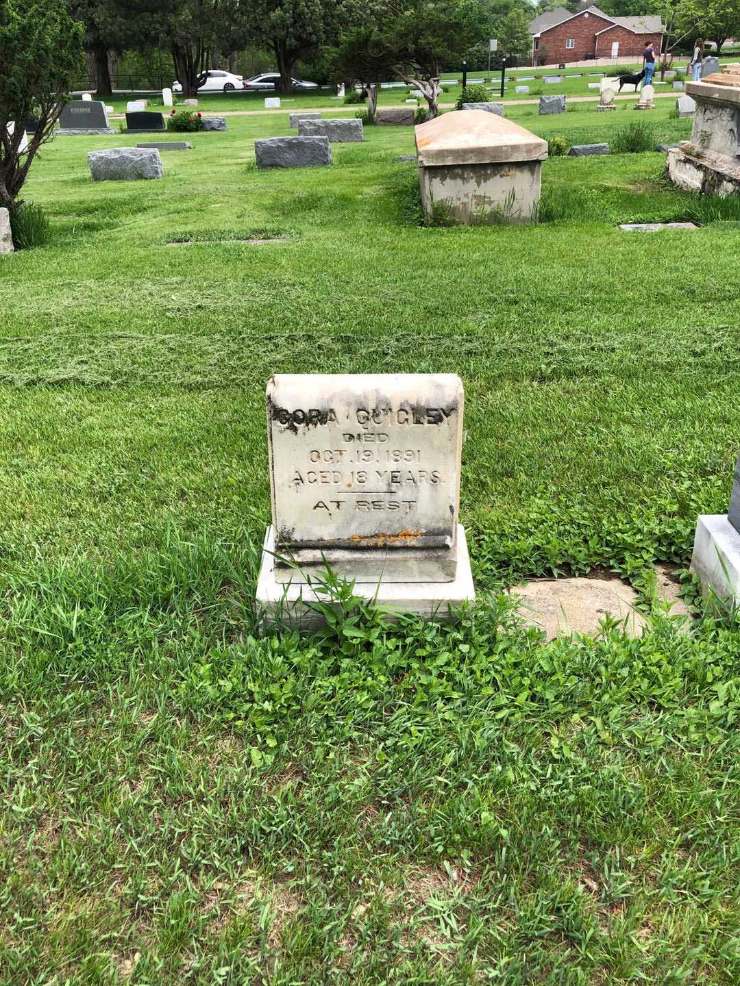 Cora Quigley's grave. Photo 2