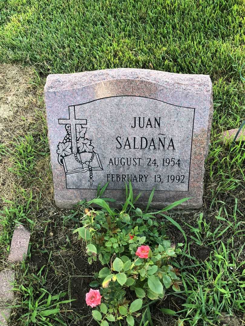 Juan Saldana's grave. Photo 3