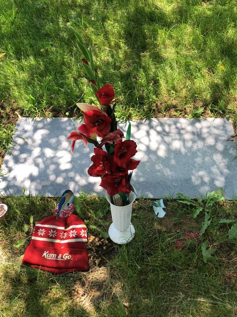 Jonathan Gabriel-Hernandez's grave. Photo 1