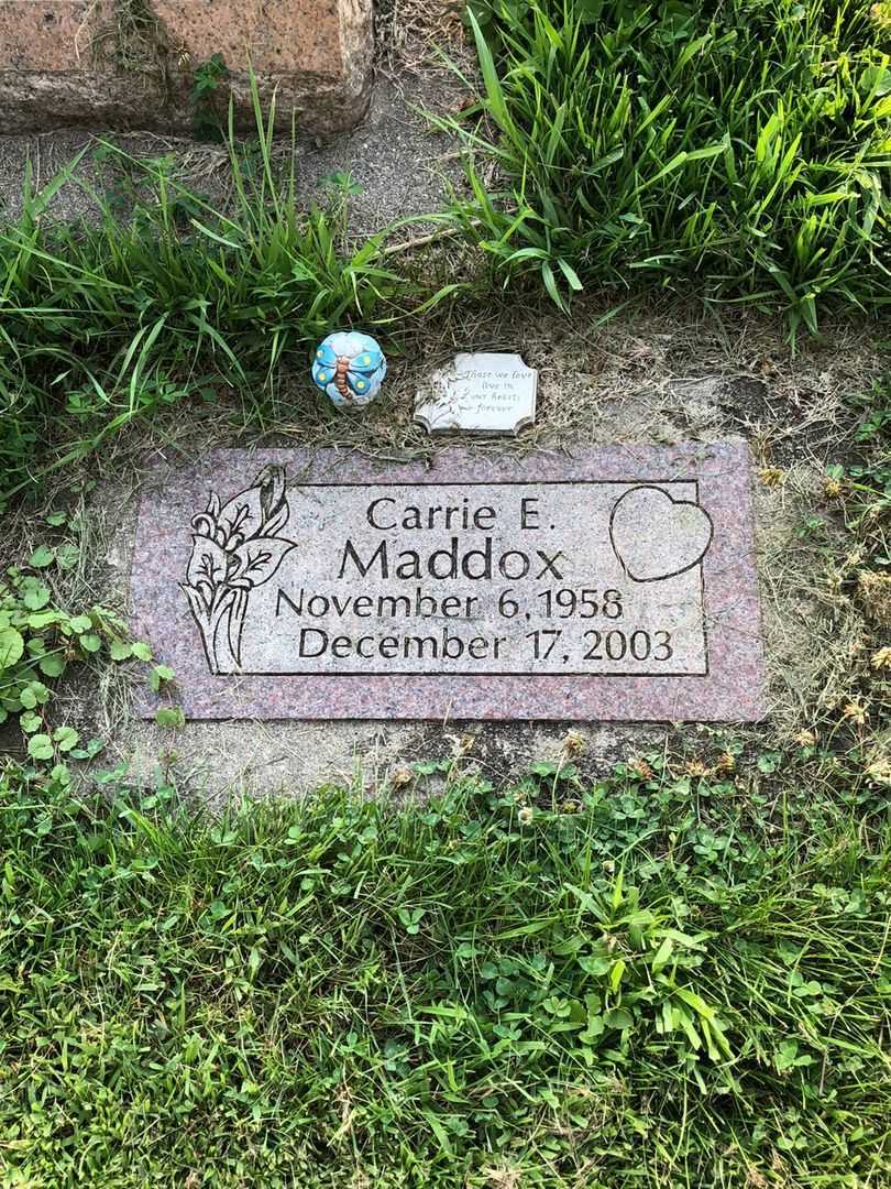 Carrie E. Maddox's grave. Photo 5