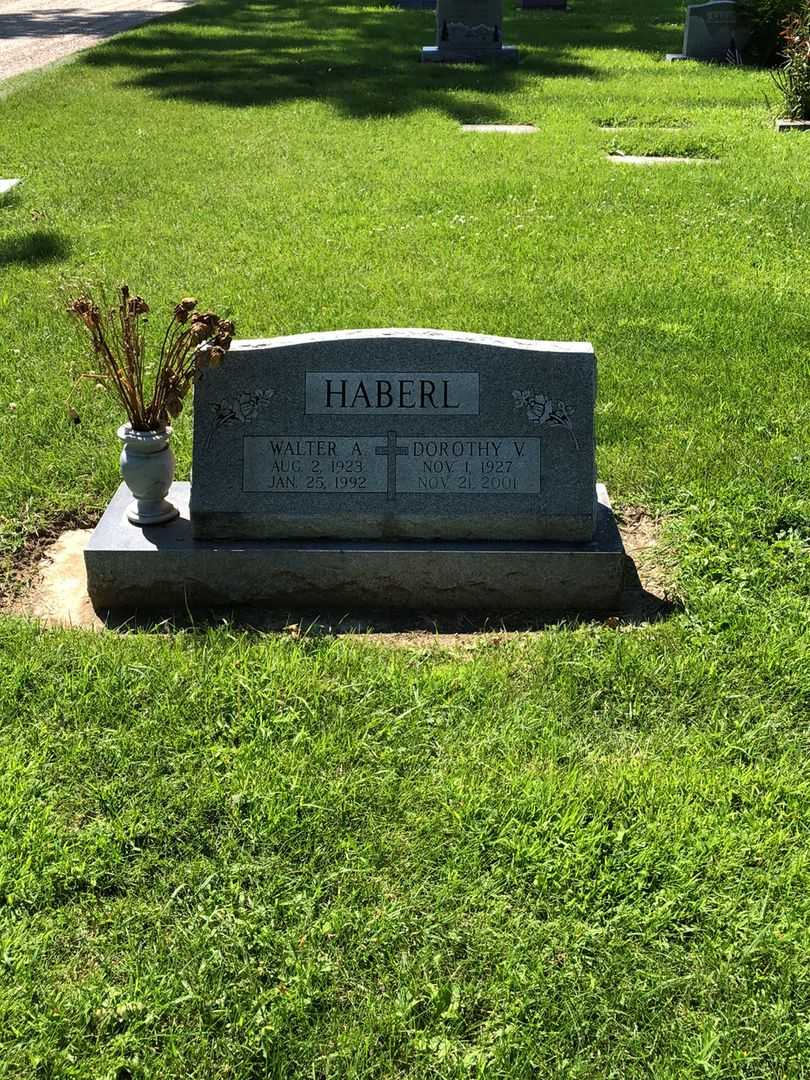 Dorothy V. Haberl's grave. Photo 2