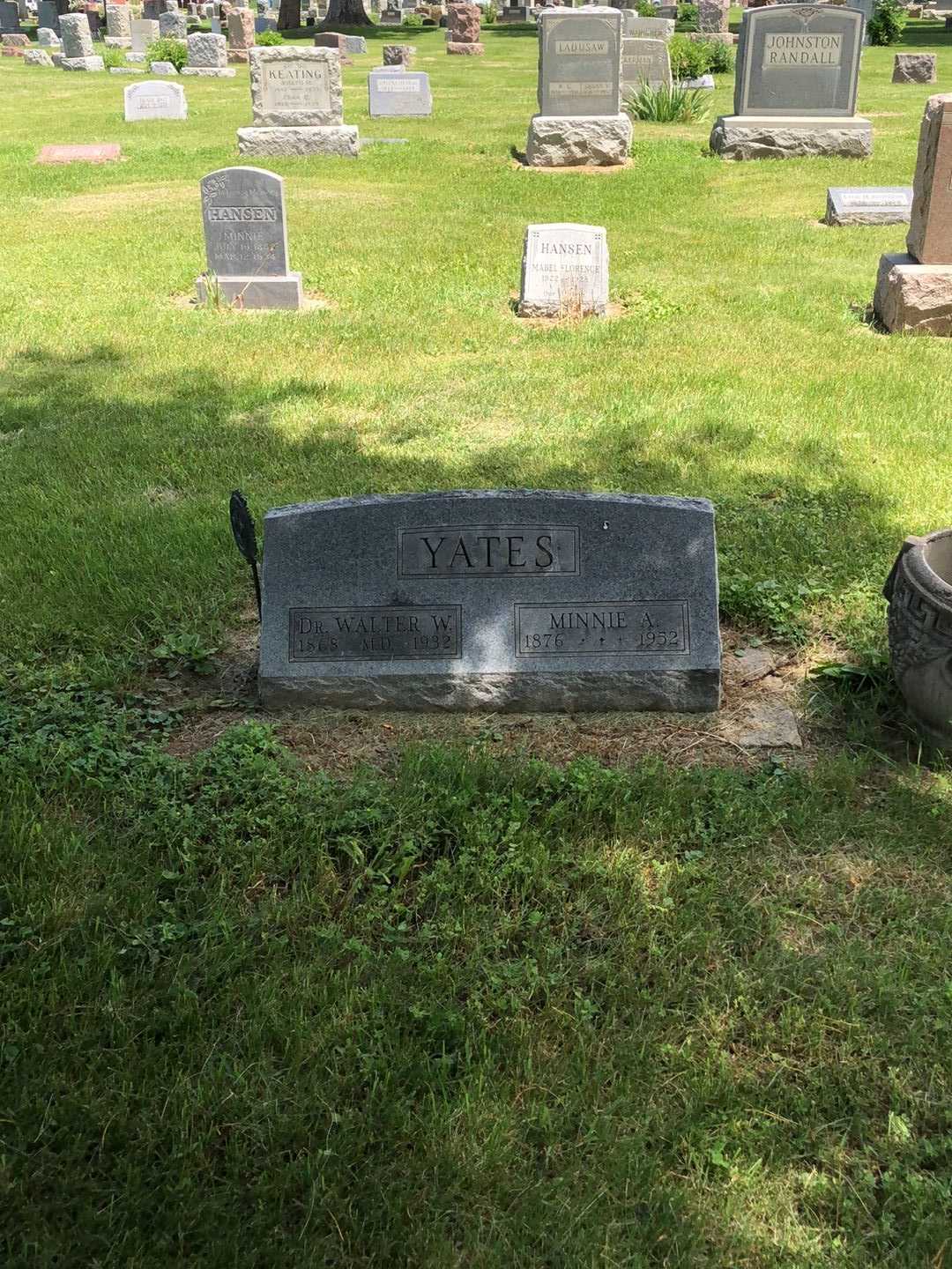 Walter W. Yates's grave. Photo 2