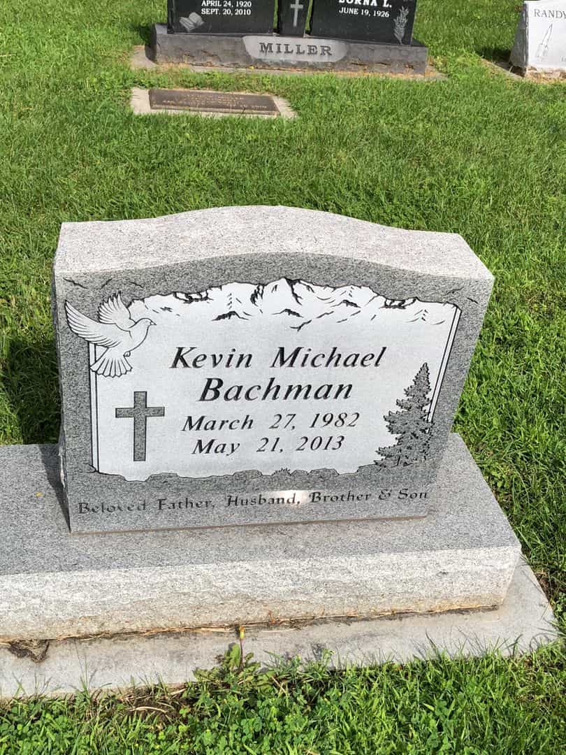 Kevin Michael Bachman's grave. Photo 1
