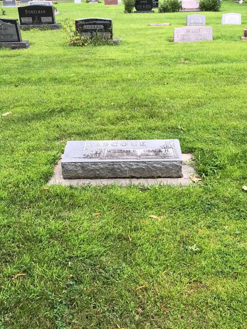 William Jr. Edward Babcock's grave. Photo 2