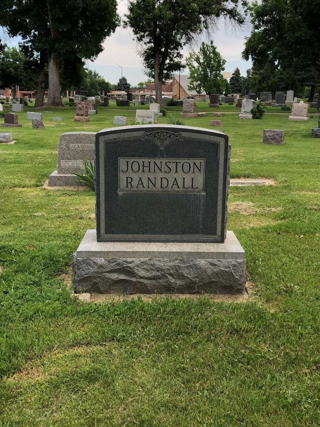 W. C. Ladusaw's grave. Photo 1