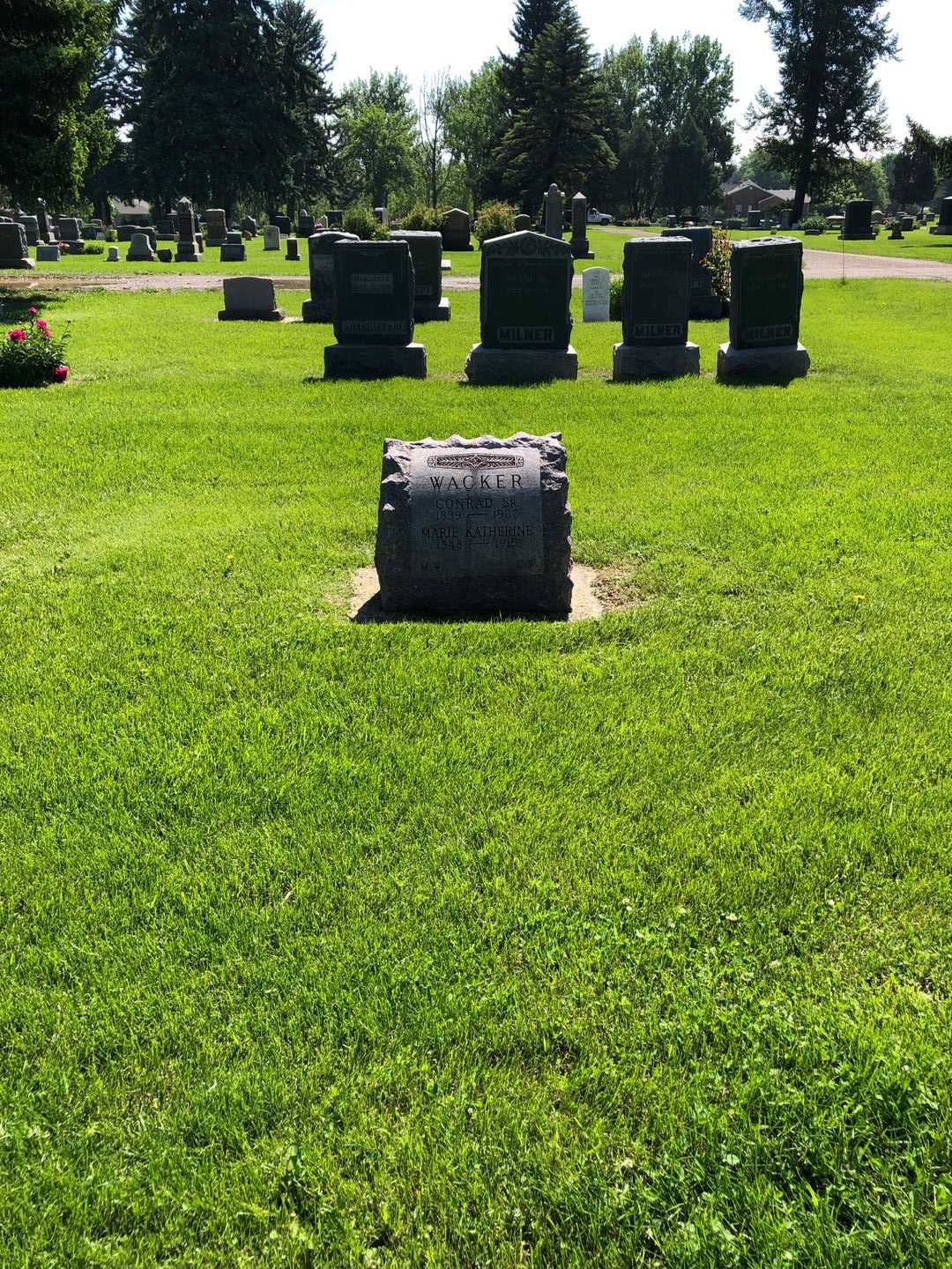 Conrad Wacker Senior's grave. Photo 1