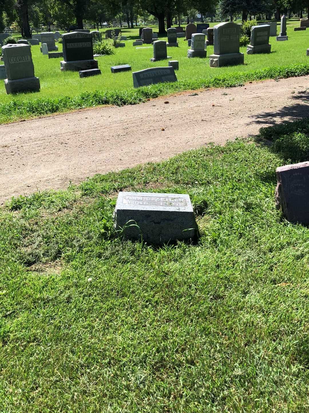 Ann Cathryne Zeiler's grave. Photo 2