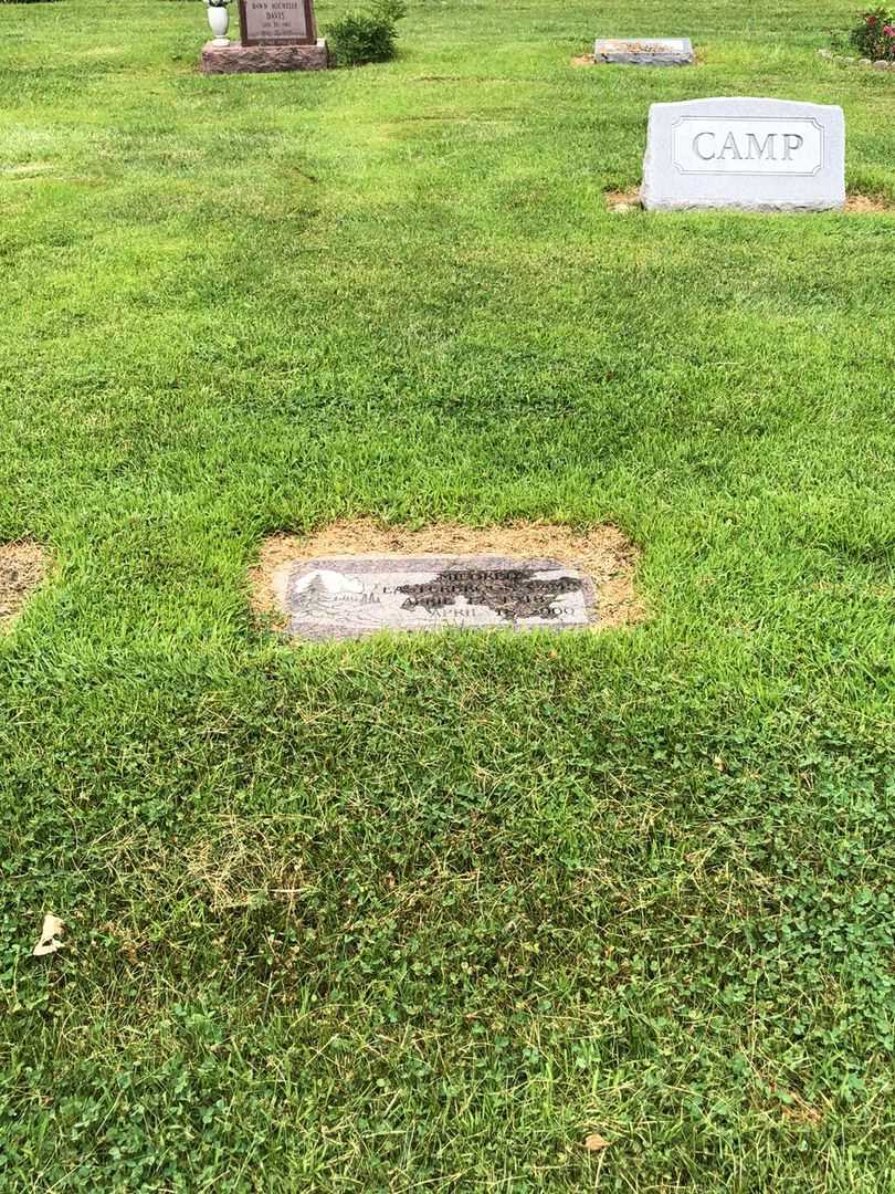 Mildred Easterbrook Camp's grave. Photo 2