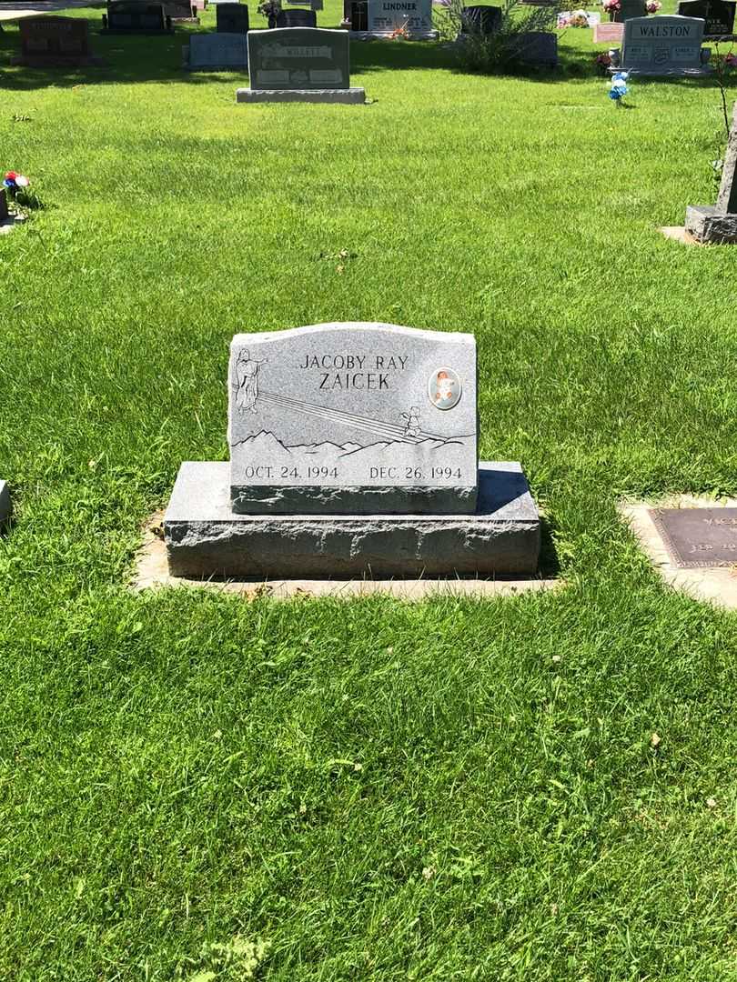 Jacoby Ray Zaicek's grave. Photo 2