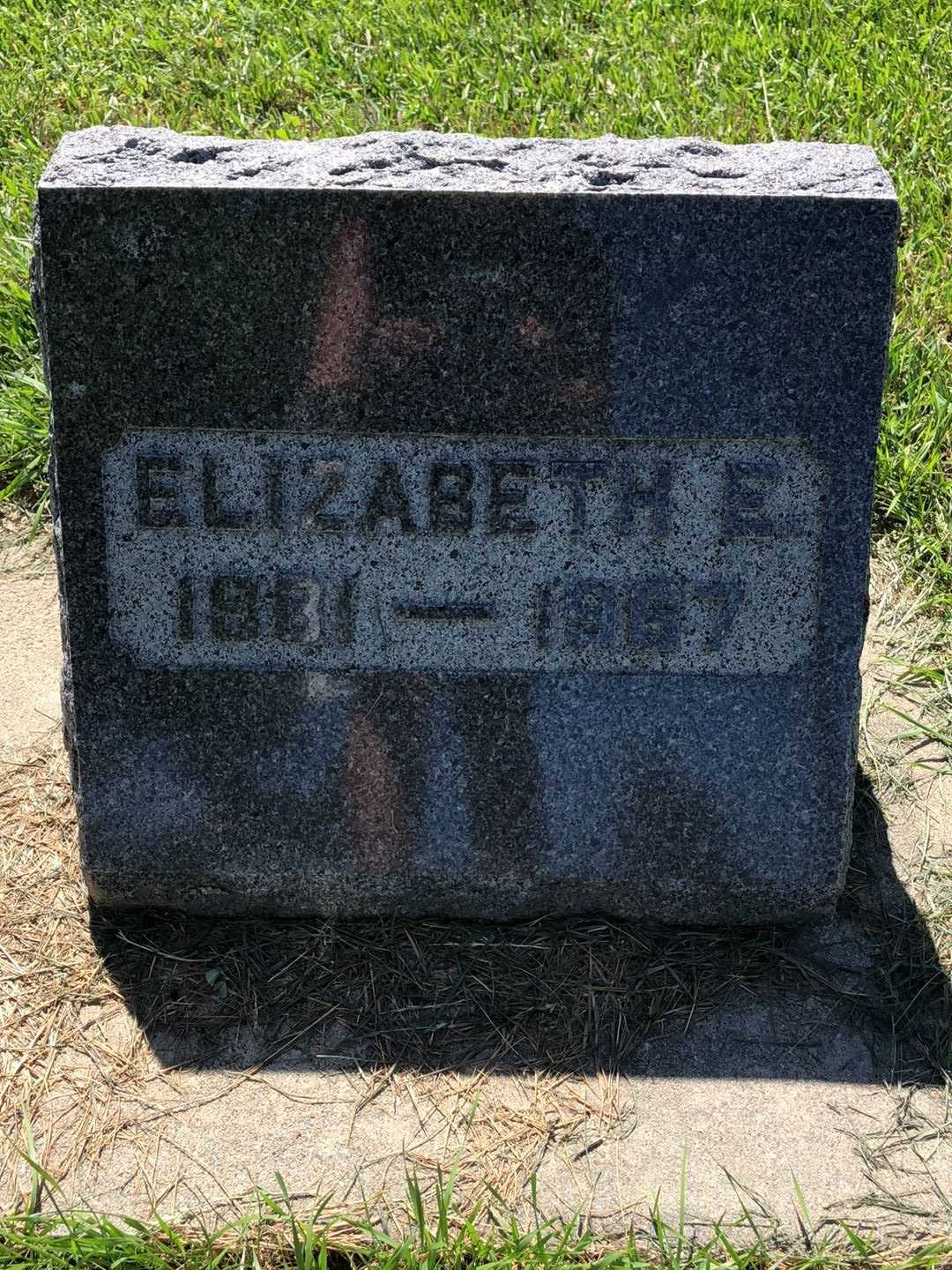 Elizabeth E. Abbott's grave. Photo 3