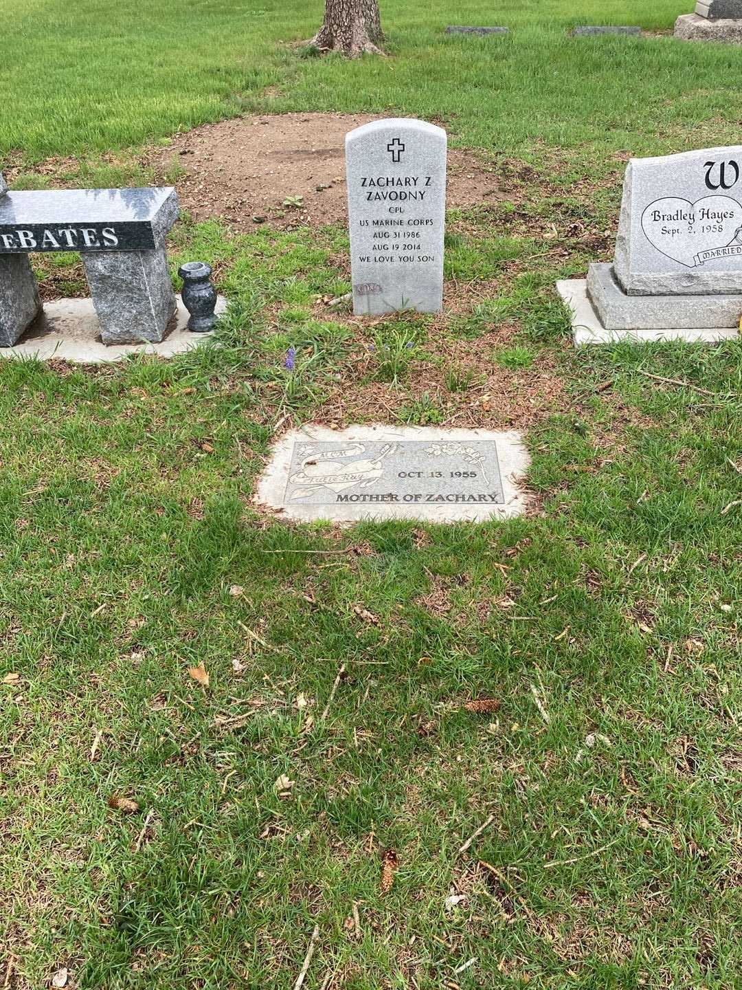 Julie Kay's grave. Photo 4