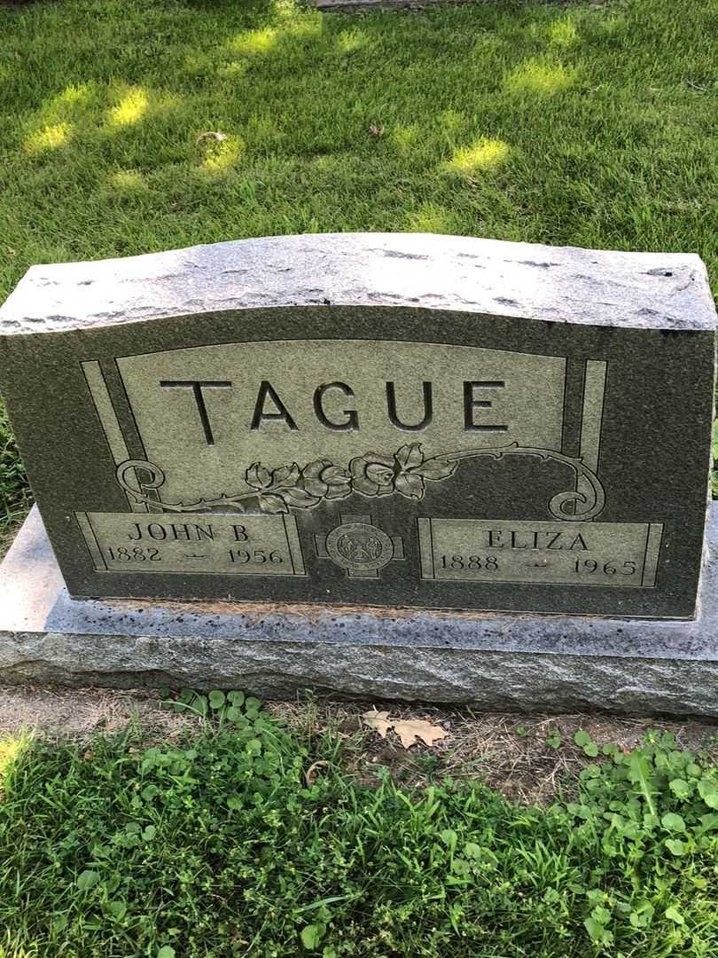 John B. Tague's grave. Photo 1