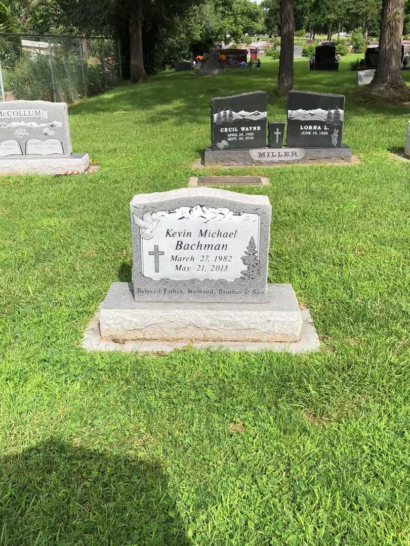 Kevin Michael Bachman's grave. Photo 2